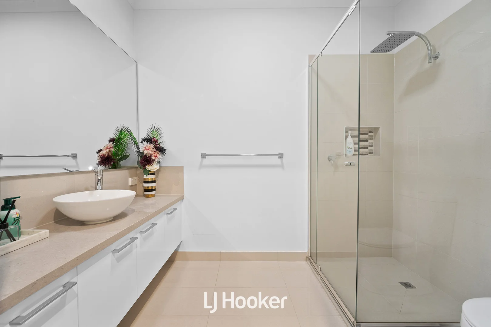 Additional image 11 of 49 Macumba Drive, Clyde North VIC 3978