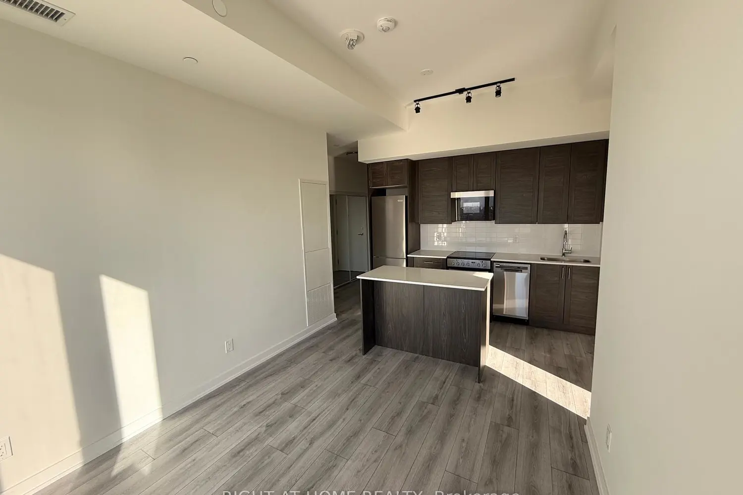 Additional image 2 of 15 Ellerslie Avenue 1405
