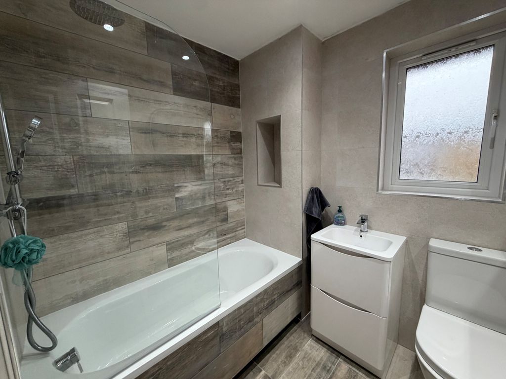 Additional image 12 of 4 bed detached house to rentCampbell Court, Newmilns KA16