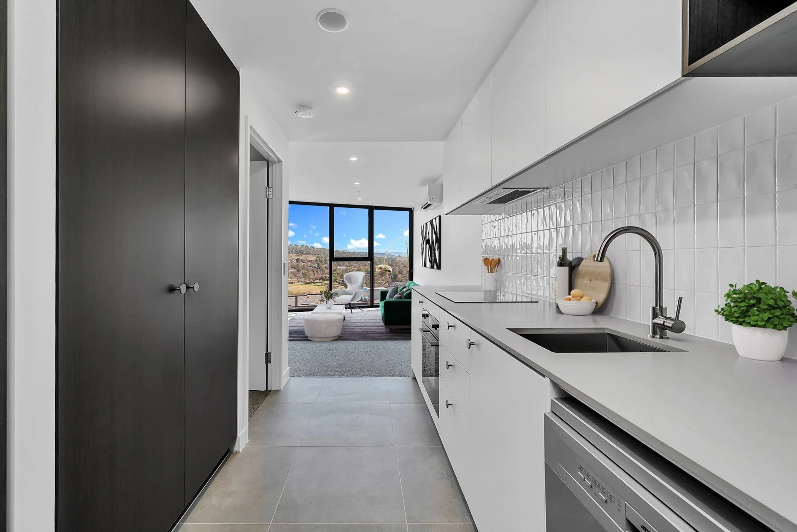 Additional image 4 of 1604/2 Furzer Street, Phillip ACT 2606