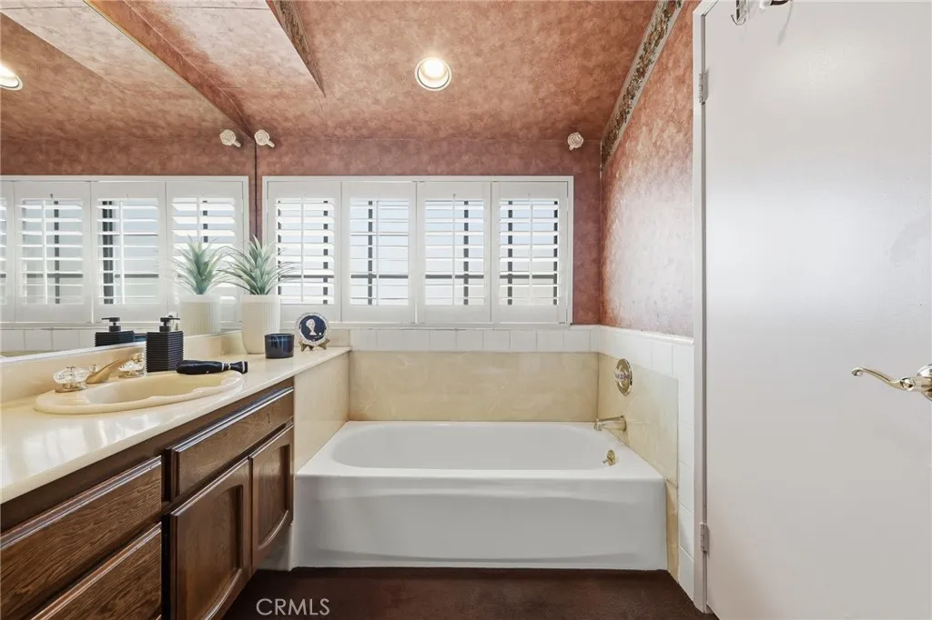 Additional image 62 of 7100 Balboa Boulevard Unit 1003, Lake Balboa, CA 91406