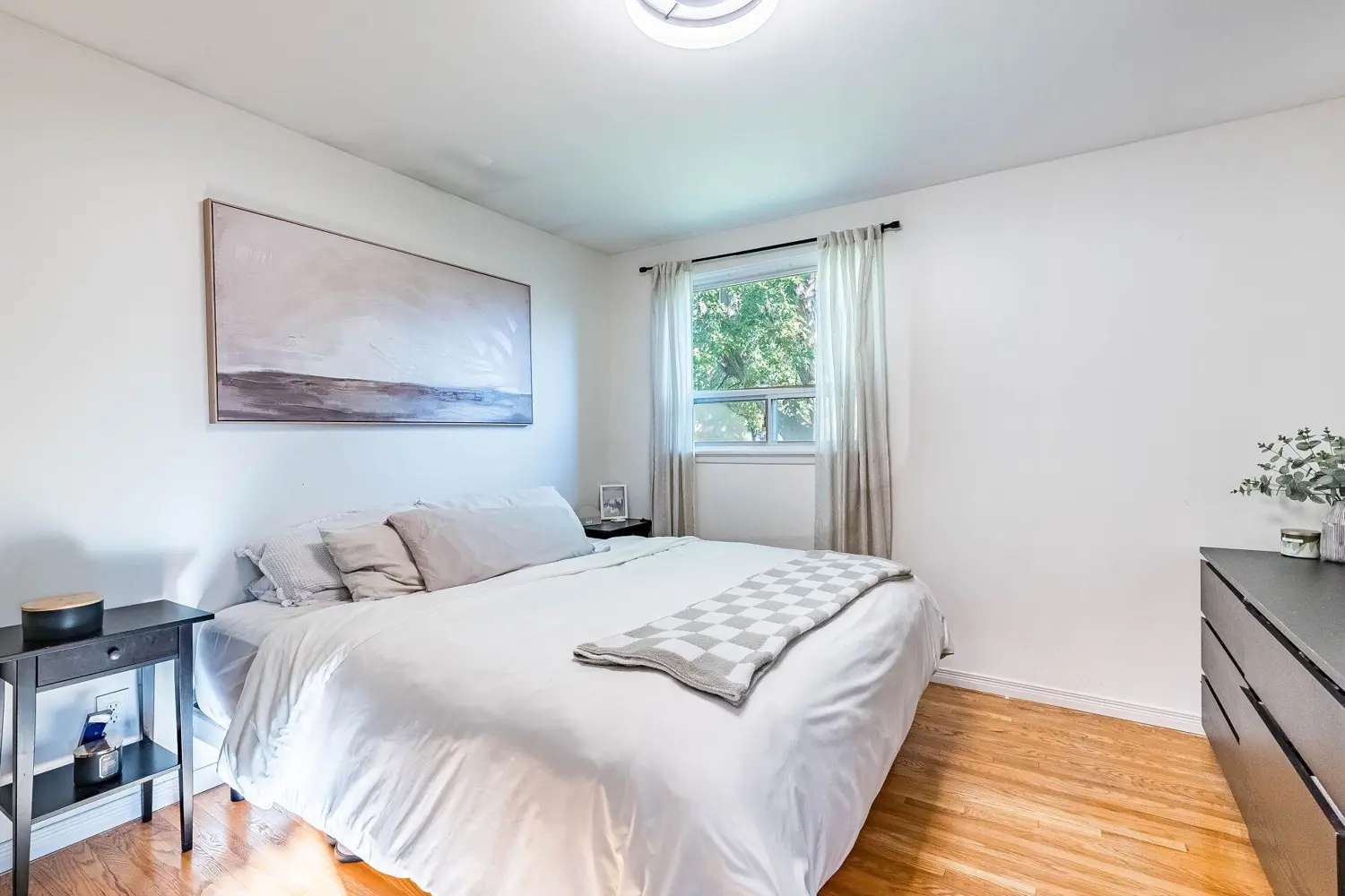 Additional image 8 of 14 Finchley Crescent