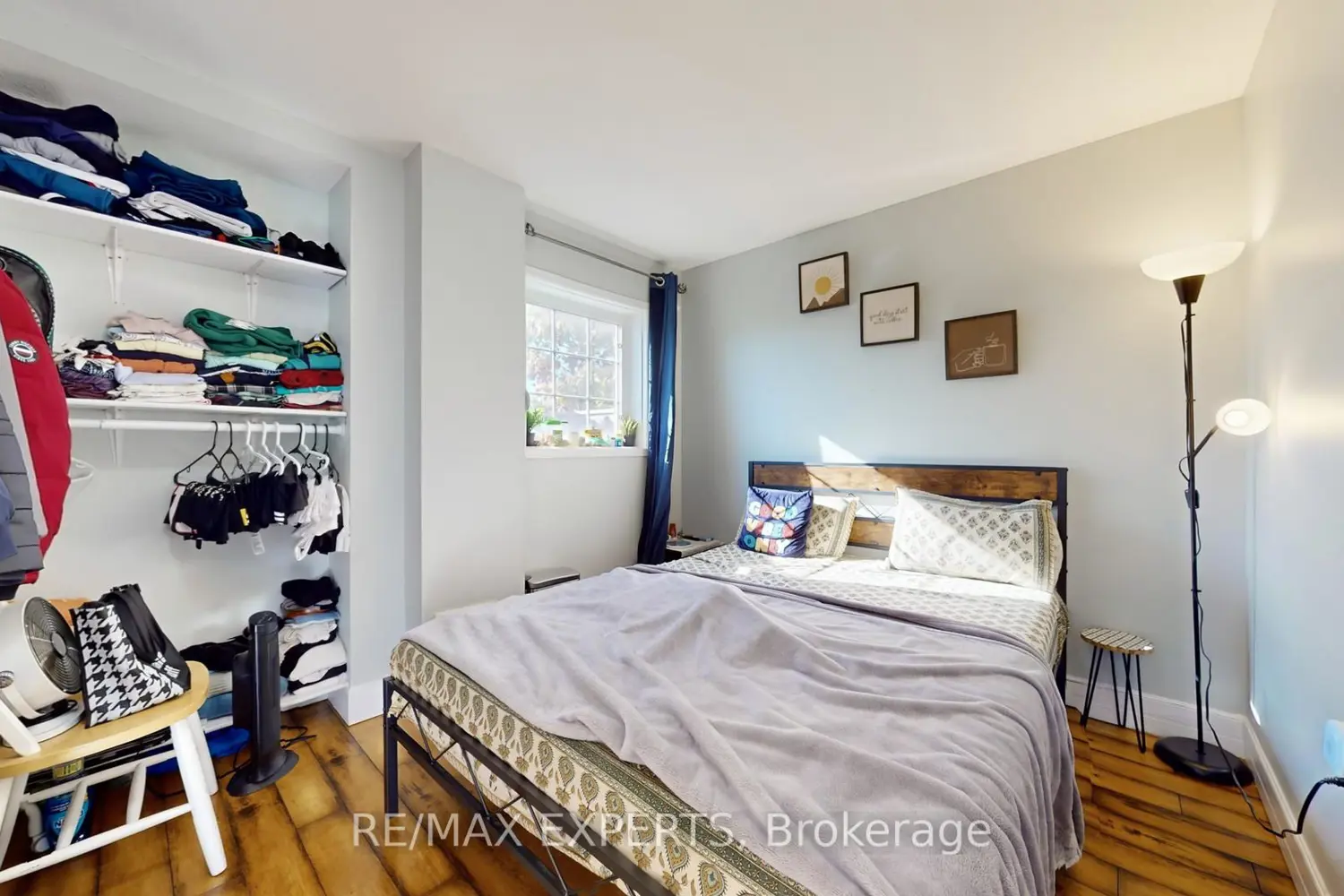 Additional image 14 of 2 Personna Circle