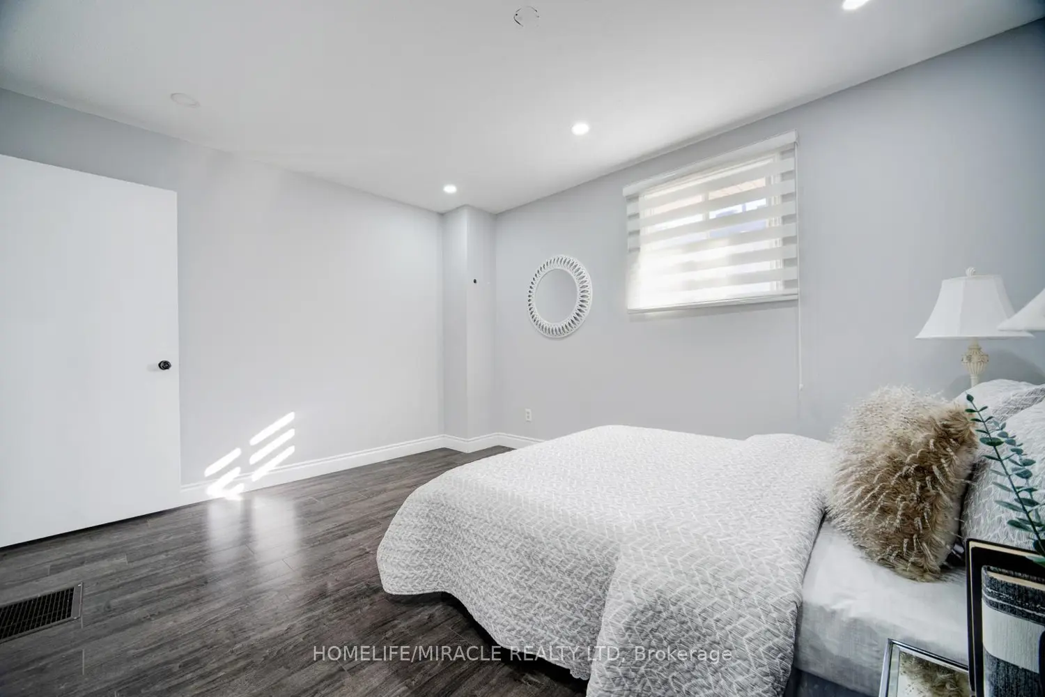 Additional image 7 of 201 Emerson Avenue