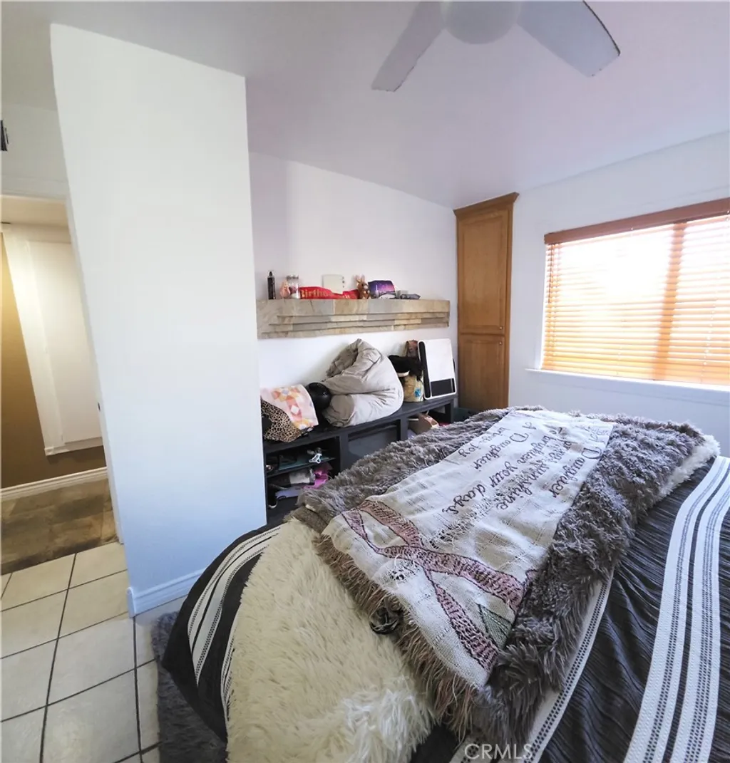 Additional image 11 of 27657 Ironstone Drive Unit 2, Canyon Country, CA 91387