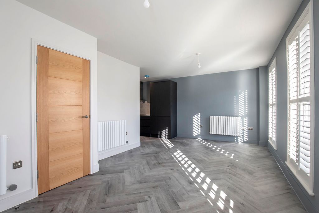 Additional image 9 of 2 bed flat to rentBuckingham Court, Wellington Street, Cheltenham GL50