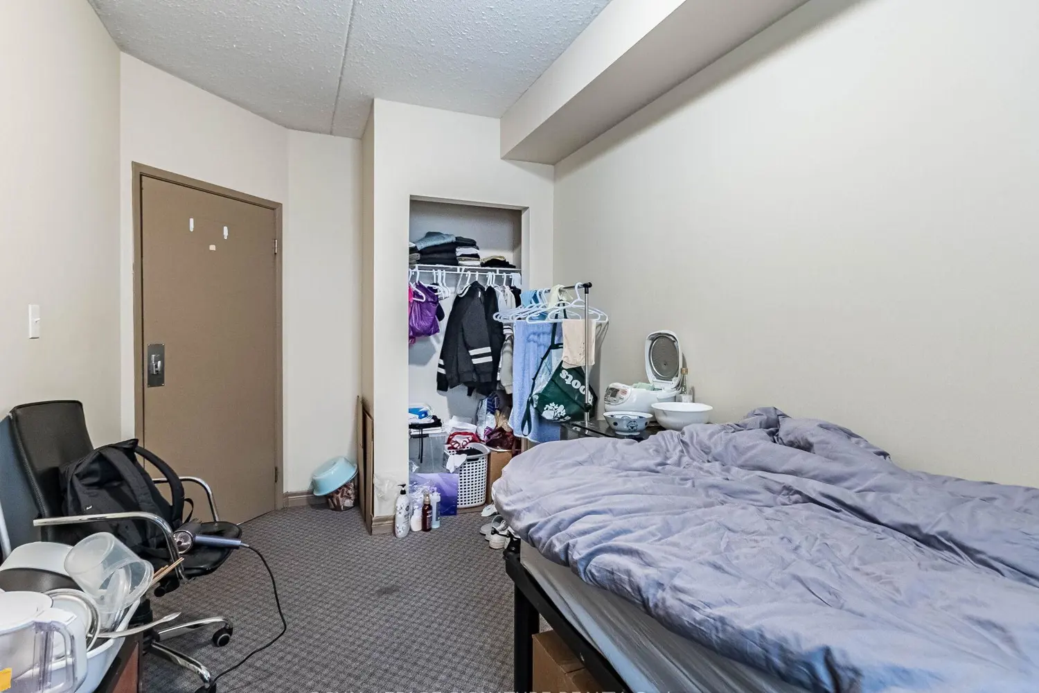 Additional image 18 of 251 Lester Street 203