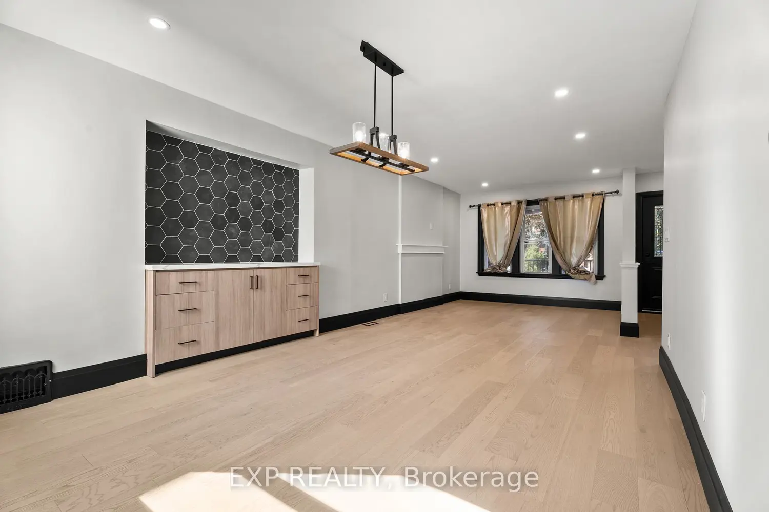 Additional image 4 of 105 Rothsay Avenue