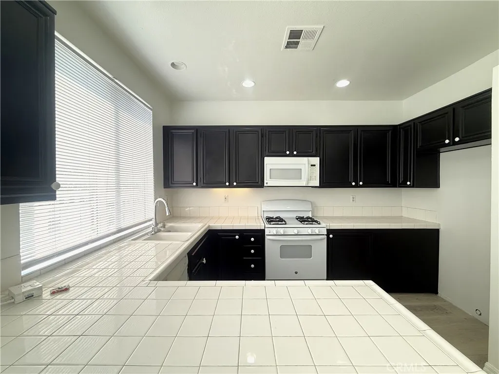 Additional image 31 of 1816 Saint Louis Avenue, Signal Hill, CA 90755