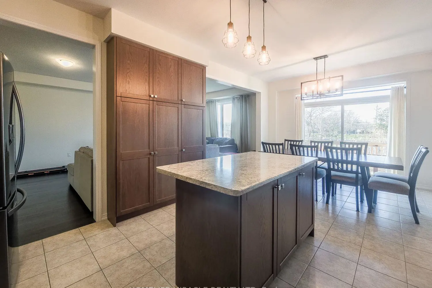 Additional image 5 of 48 Esther Crescent