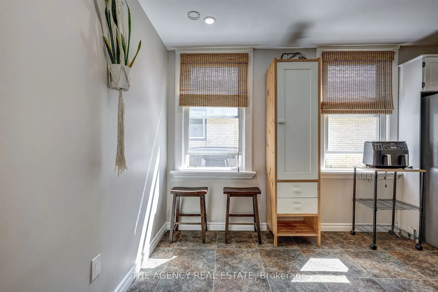 Additional image 8 of 18 May Street