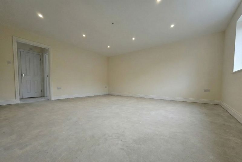 Additional image 4 of 25 bed detached house to rentEdge Street, Bilston WV14