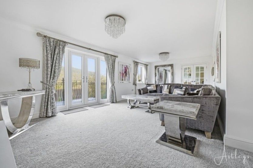 Additional image 7 of 5 bed detached house to rentHenfaes Road, Neath SA11
