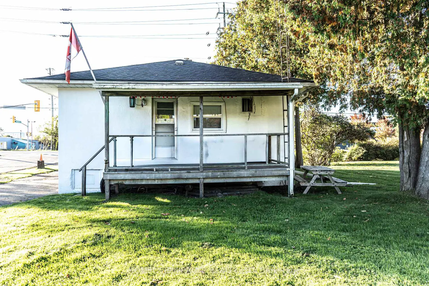 Additional image 7 of 1898 Kingston Road