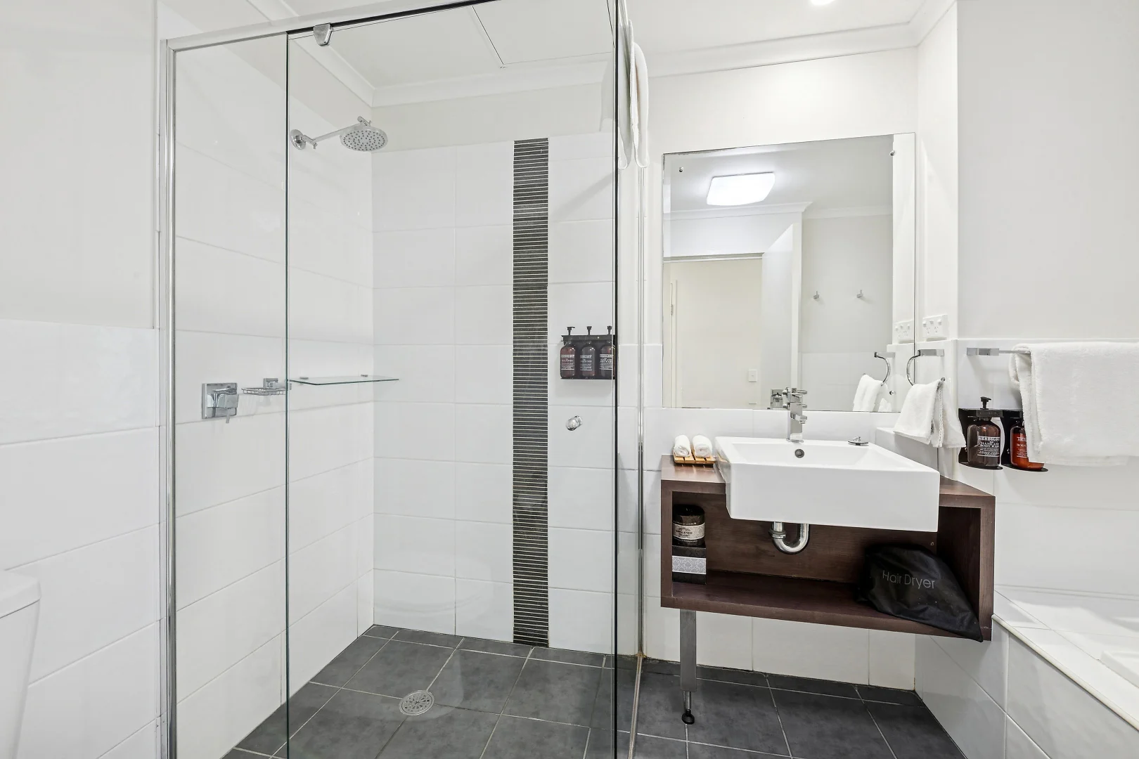 Additional image 8 of 211 & 212/11 Clarence Street, Port Macquarie NSW 2444