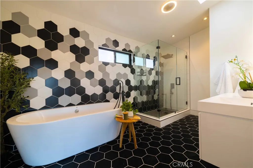 Additional image 6 of 4300 Camello Road, Woodland Hills, CA 91364