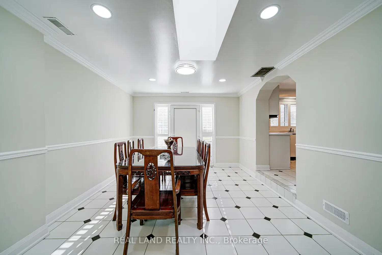 Additional image 4 of 4762 14Th Avenue