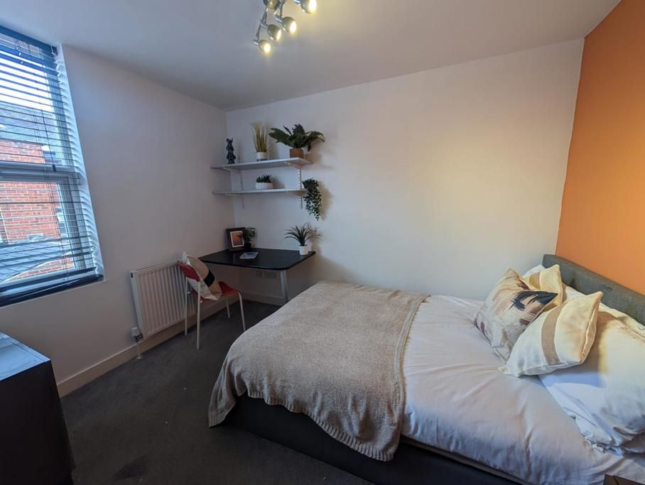 Additional image 20 of 8 bed terraced house to rentNorwood Road, Hyde Park, Leeds LS6