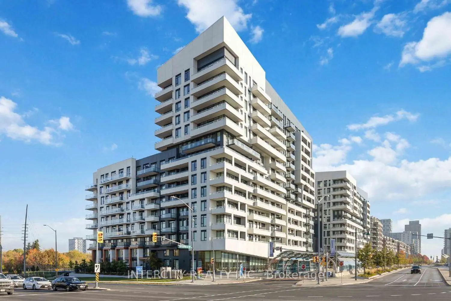 10 Rouge Valley Drive 813A