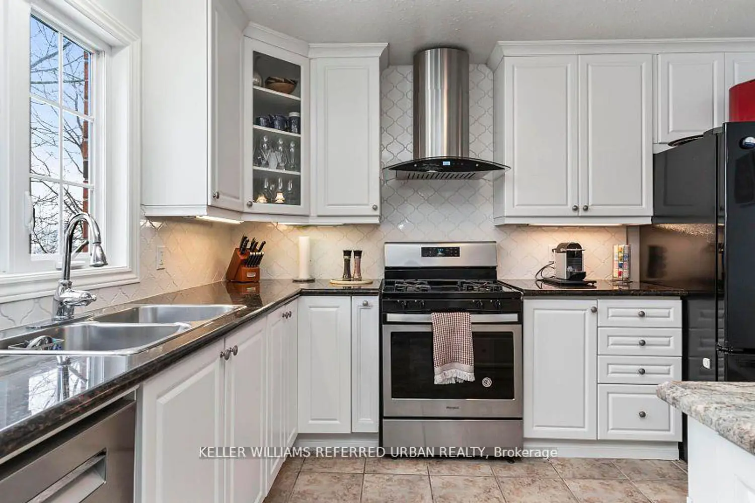 Additional image 2 of 847 Garibaldi Avenue