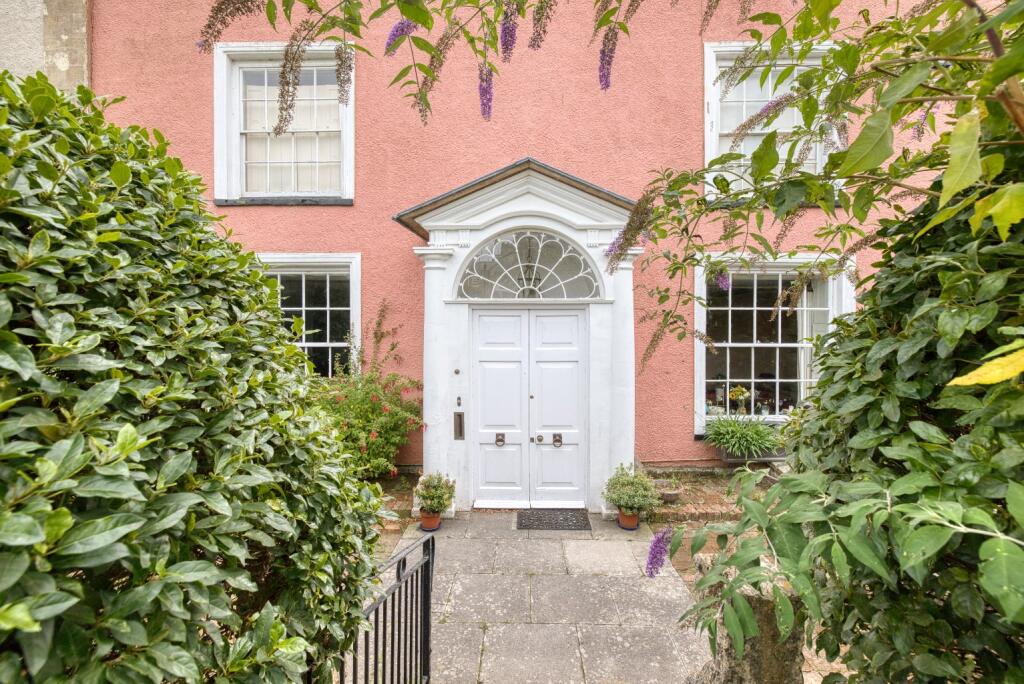 Cathedral Green Wells