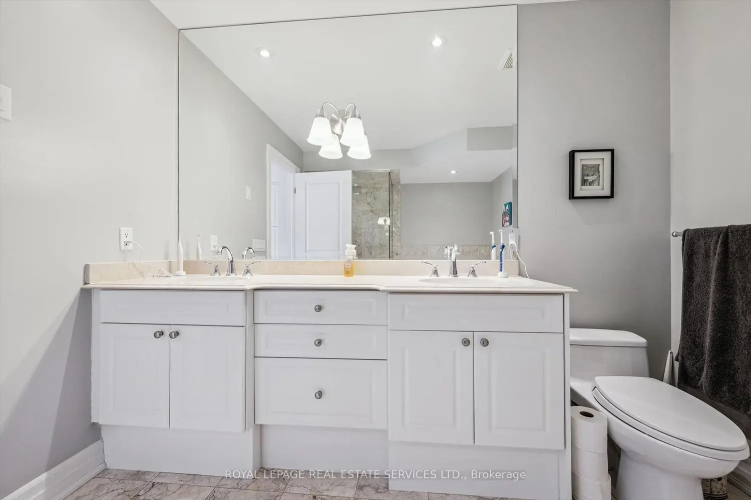 Additional image 14 of 2369 Ontario Street 26