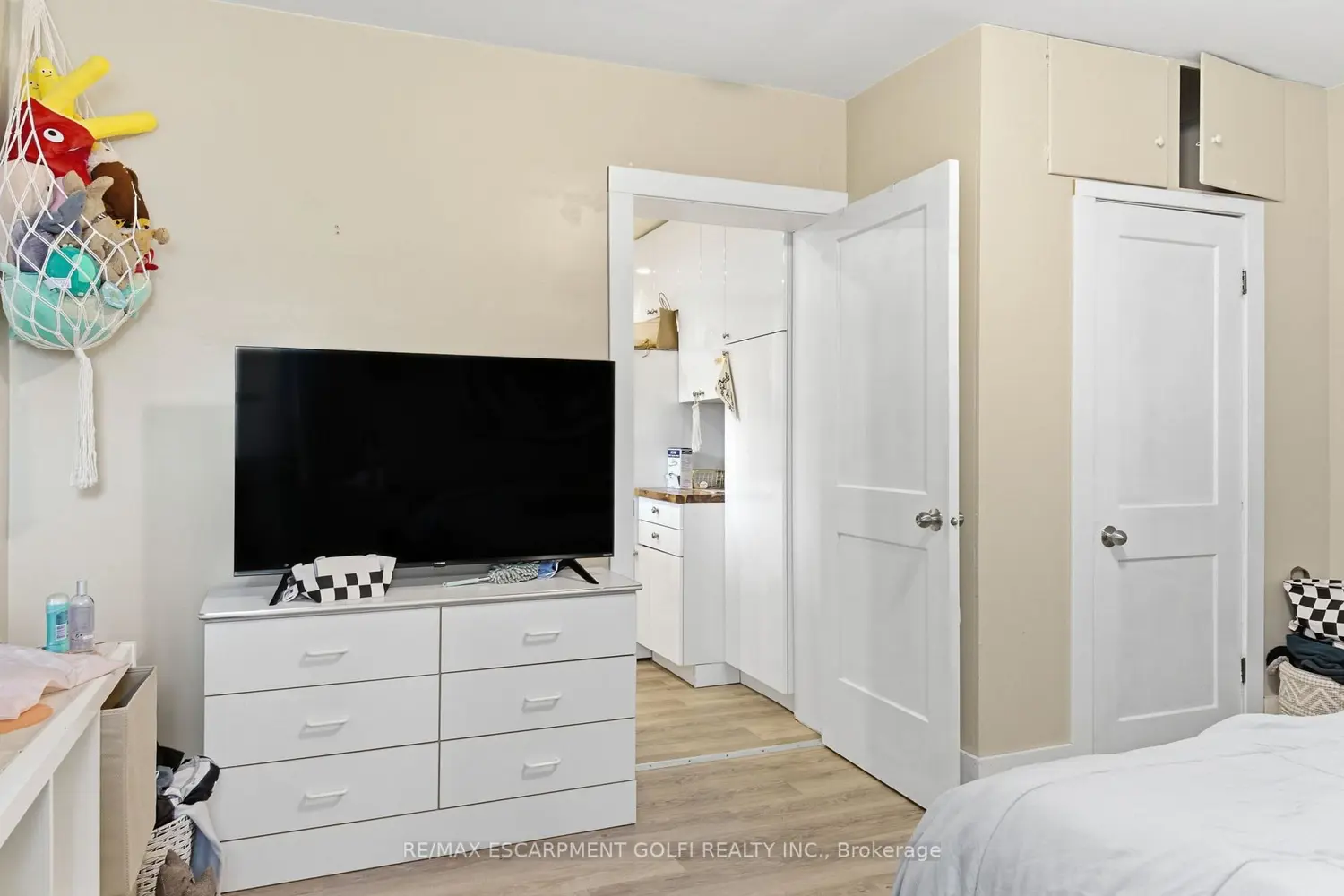 Additional image 3 of 180 Ontario Street