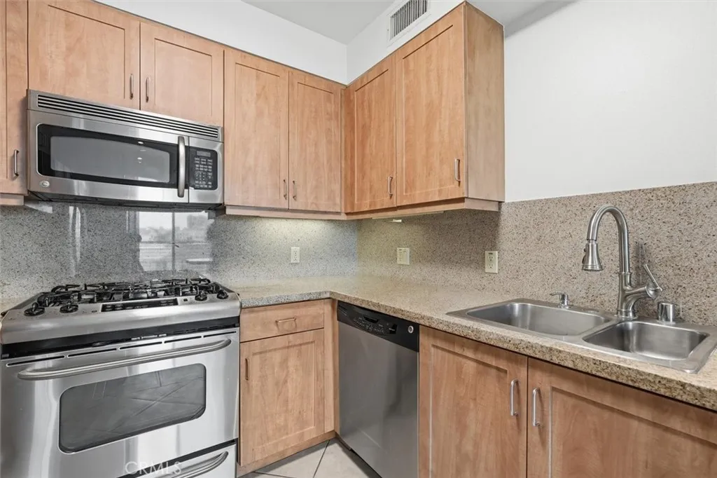 Additional image 54 of 267 S San Pedro St Unit 315, Los Angeles, CA 90012