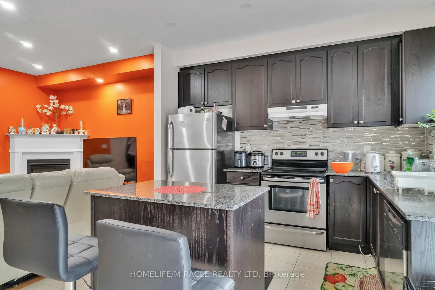 Additional image 8 of 13 Yately Street