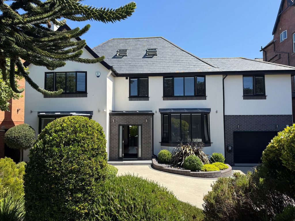 Additional image 4 of 5 bed detached house to rentOpen Golf 2026 - Lulworth Road, Birkdale PR8