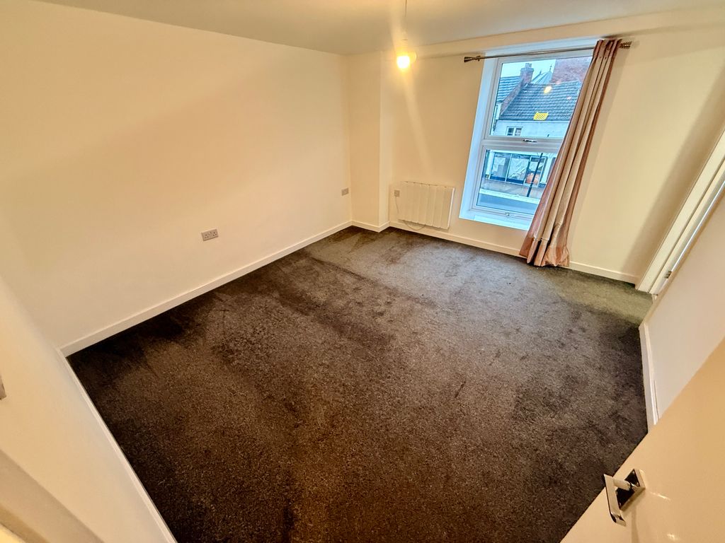 Additional image 3 of 2 bed flat to rentSilver Street, Kettering NN16