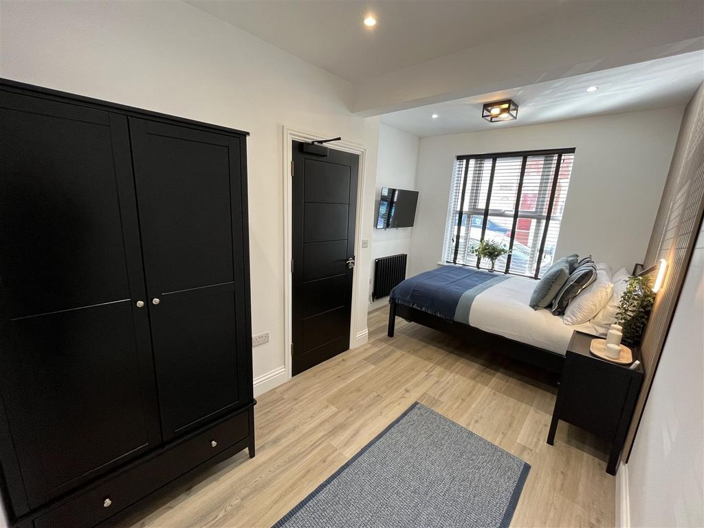 Additional image 5 of Studio to rentWellingborough Road, Rushden NN10