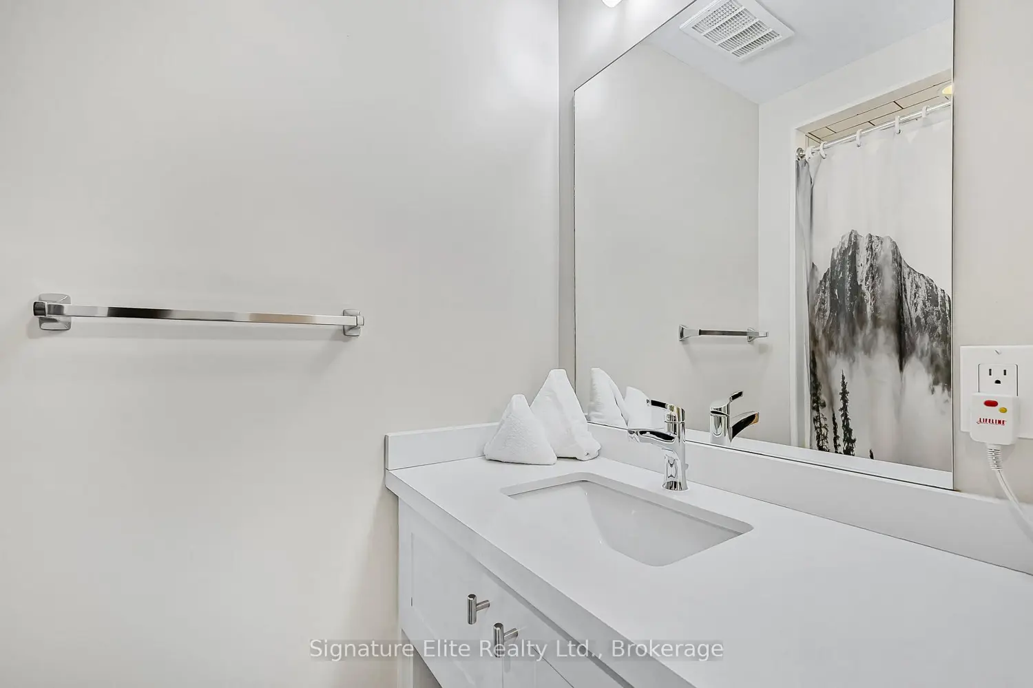 Additional image 11 of 796404 Grey 19 Road 107