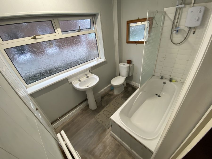 Additional image 4 of 3 bed semi-detached house to rentOxford Street, Scunthorpe DN16