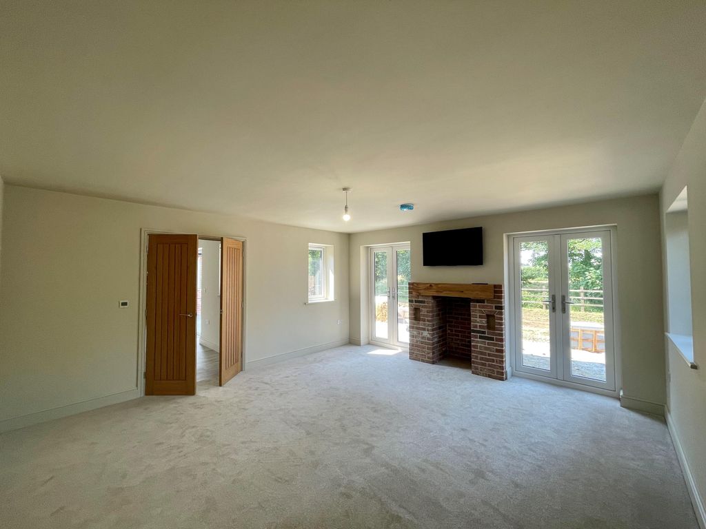 Additional image 6 of 4 bed villa to rentChequers Lane, Saham Toney, Thetford IP25