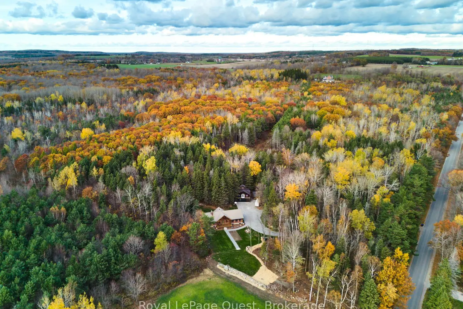 Additional image 4 of 160 14 Concession