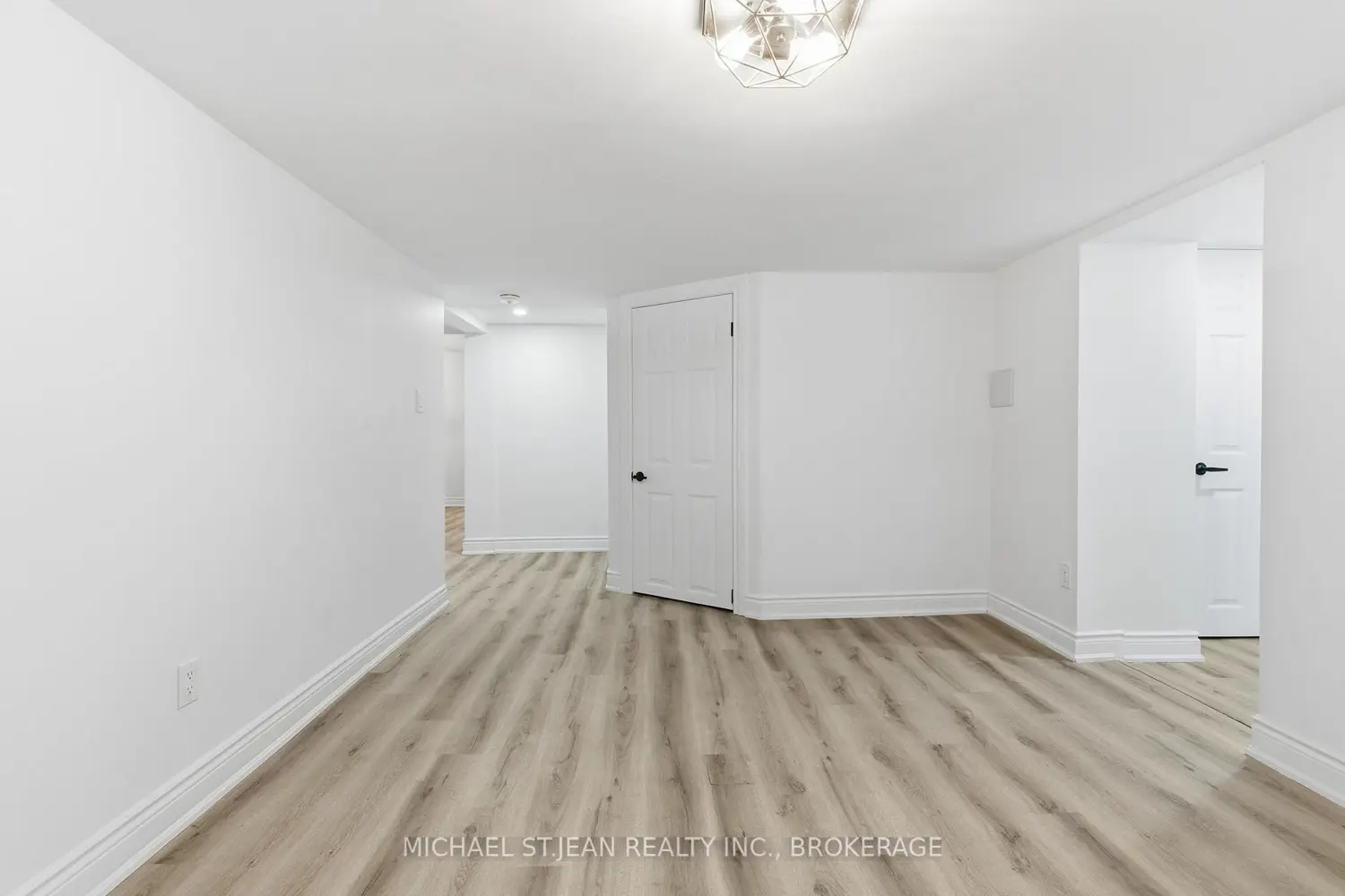 Additional image 12 of 1576 Woodburn Road