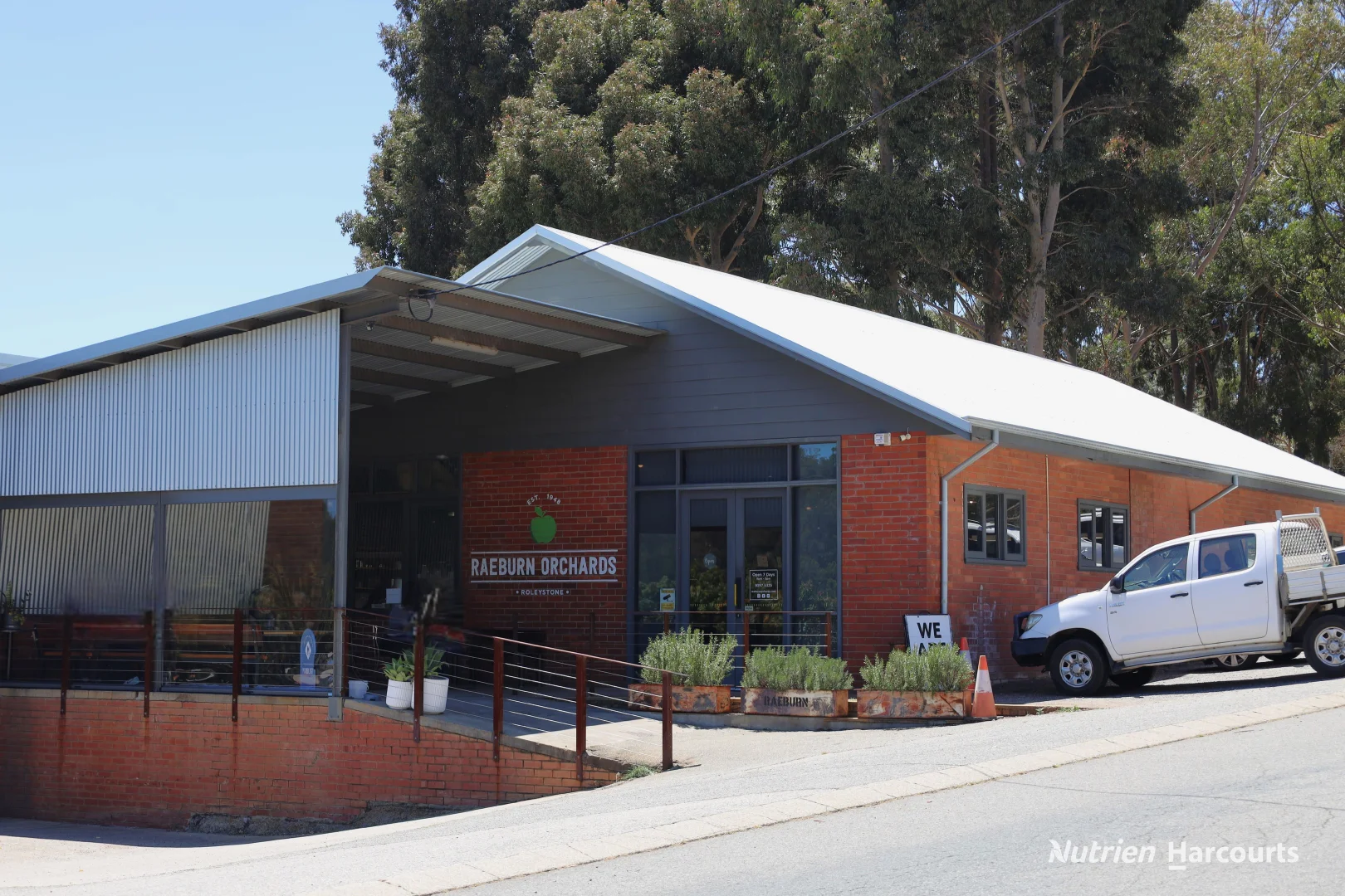 Additional image 13 of 176 Chevin Road, Roleystone WA 6111