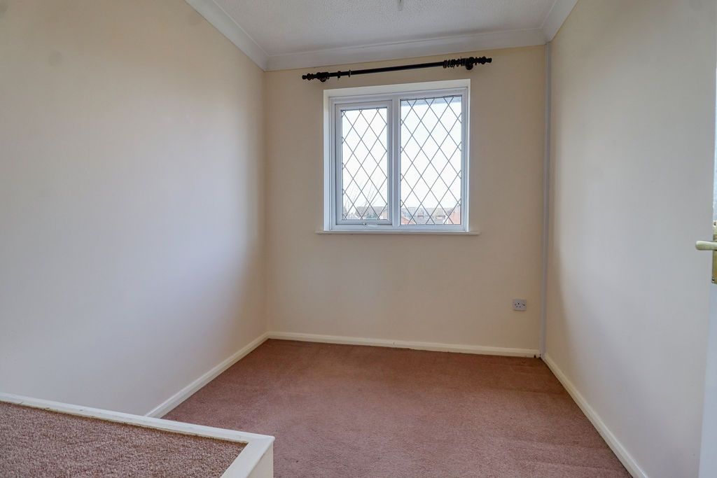 Additional image 7 of 3 bed semi-detached house to rentLuneburg Place, Scunthorpe DN15