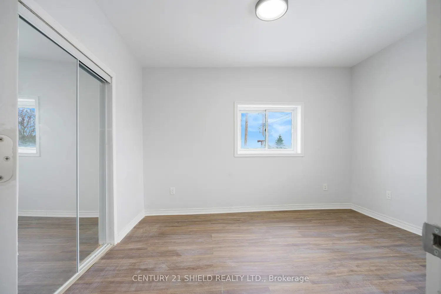 Additional image 10 of 21927 Main Street