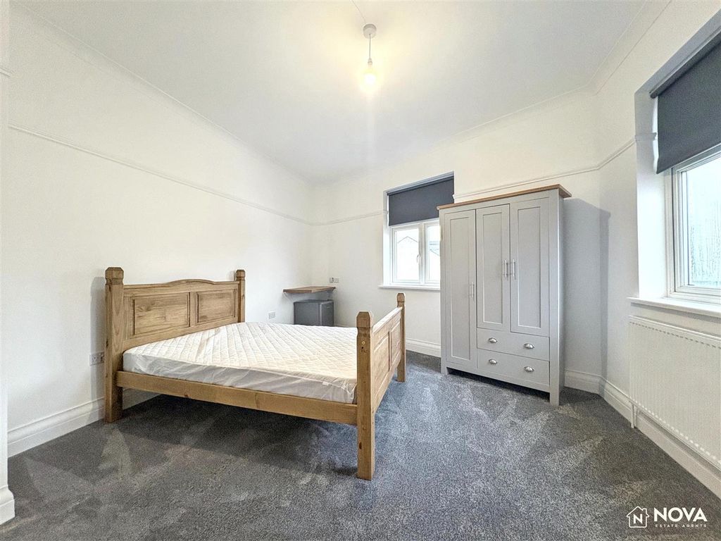 Additional image 8 of 6 bed shared accommodation to rentKingsthorpe Grove, Northampton NN2