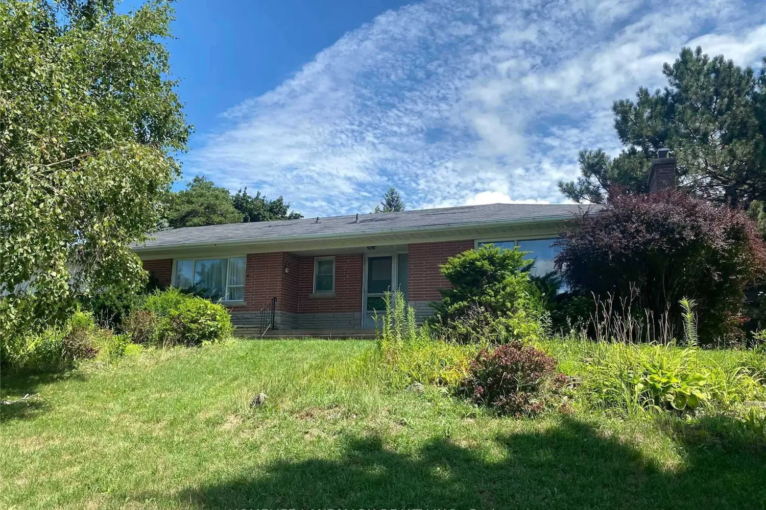 21 Grandview Boulevard