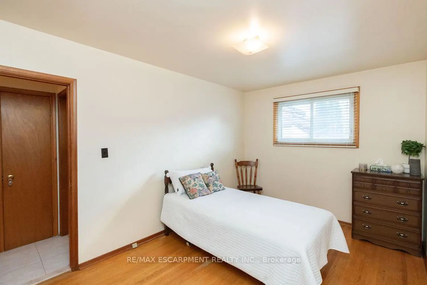 Additional image 8 of 313 Barton Street