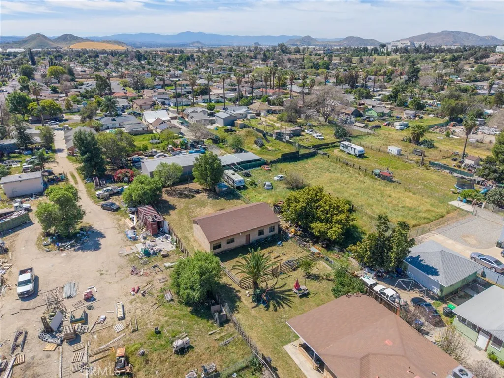 Additional image 70 of 938 W Laurel St, Colton, CA 92324