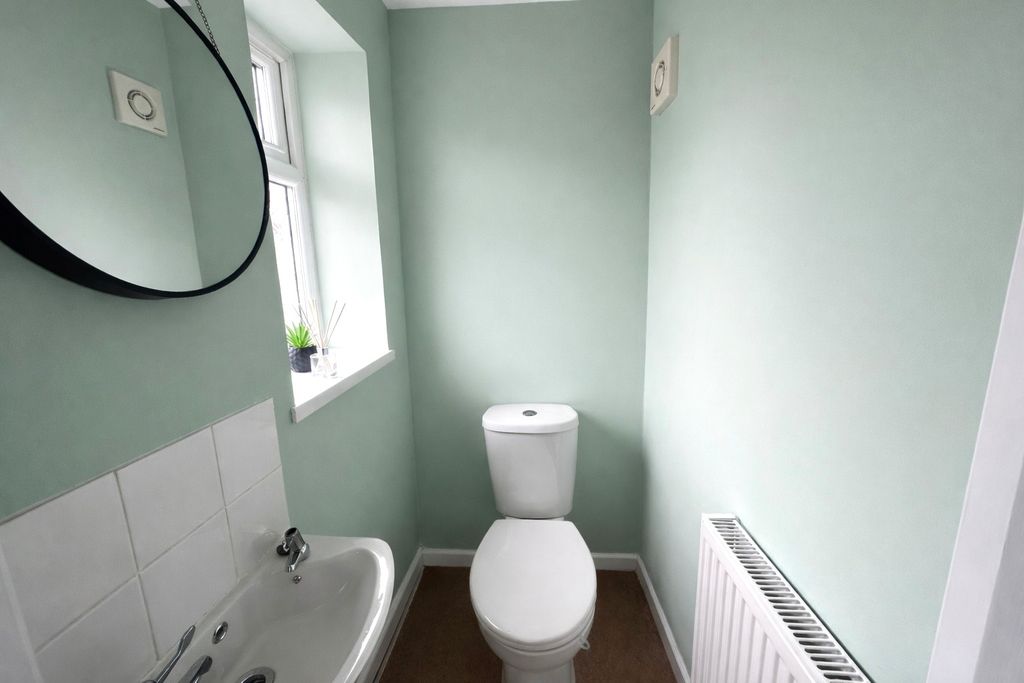 Additional image 8 of 3 bed property to rentGaer Park Drive, Newport NP20