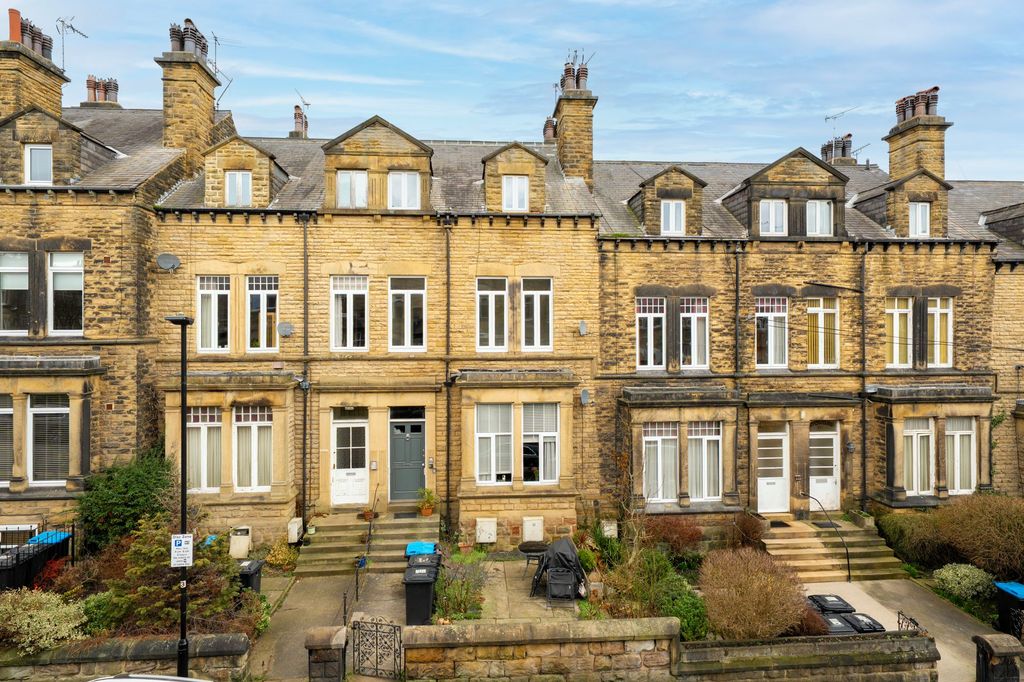 Additional image 4 of 4 bed flat to rentSt. Marys Avenue, Harrogate HG2