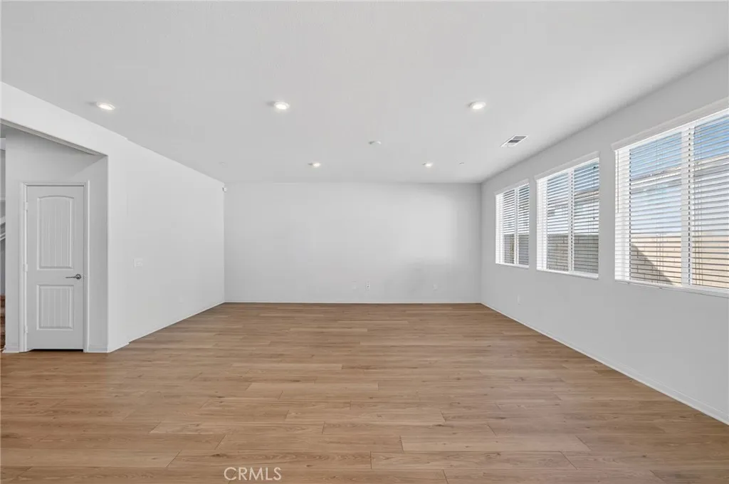 Additional image 76 of 694 Dahlia Ln, San Jacinto, CA 92583