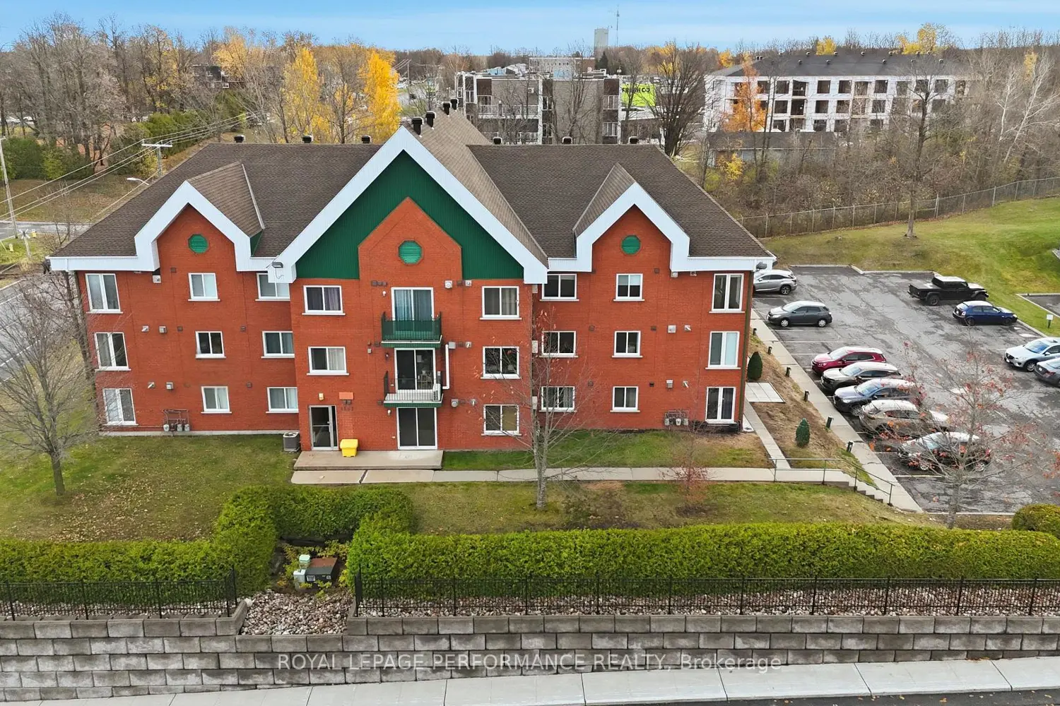 Additional image 2 of 1101 Clement Street 18