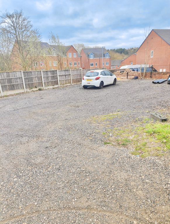 Land to rentClipstone Road East, Forest Town, Mansfield NG19