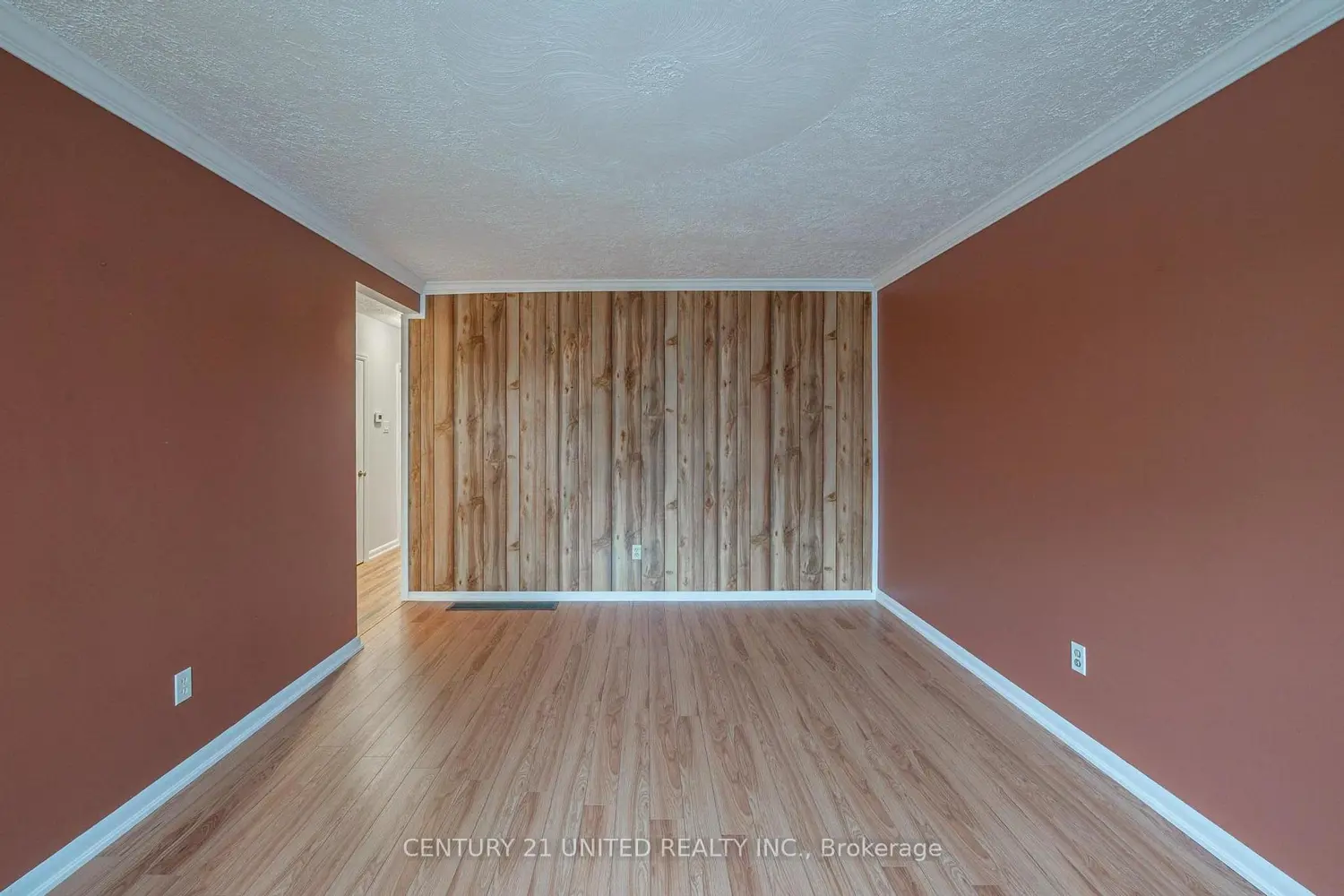 Additional image 7 of 835 Barnardo Avenue